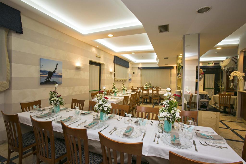 Hotel Lo Squalo Grottammare Exterior foto